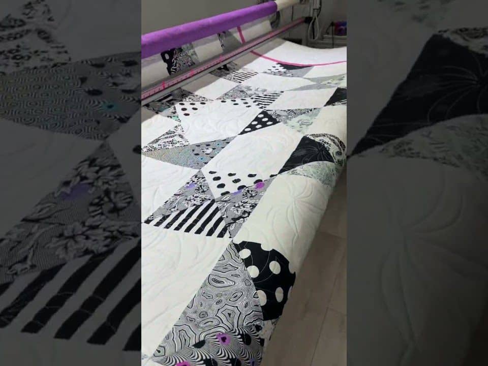 Donna’s “Tula” quilt - Longarm quilted by Maynard Longarm Quilting