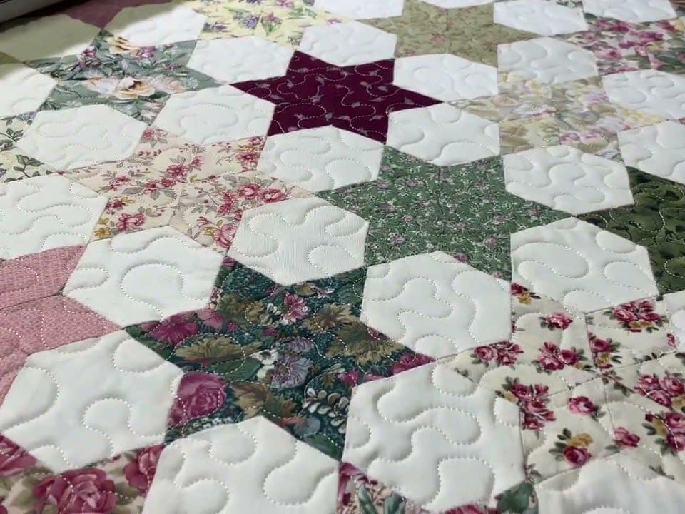 Cathie’s “Stars & Hexies” Quilt - Longarm quilted by Maynard Longarm Quilting