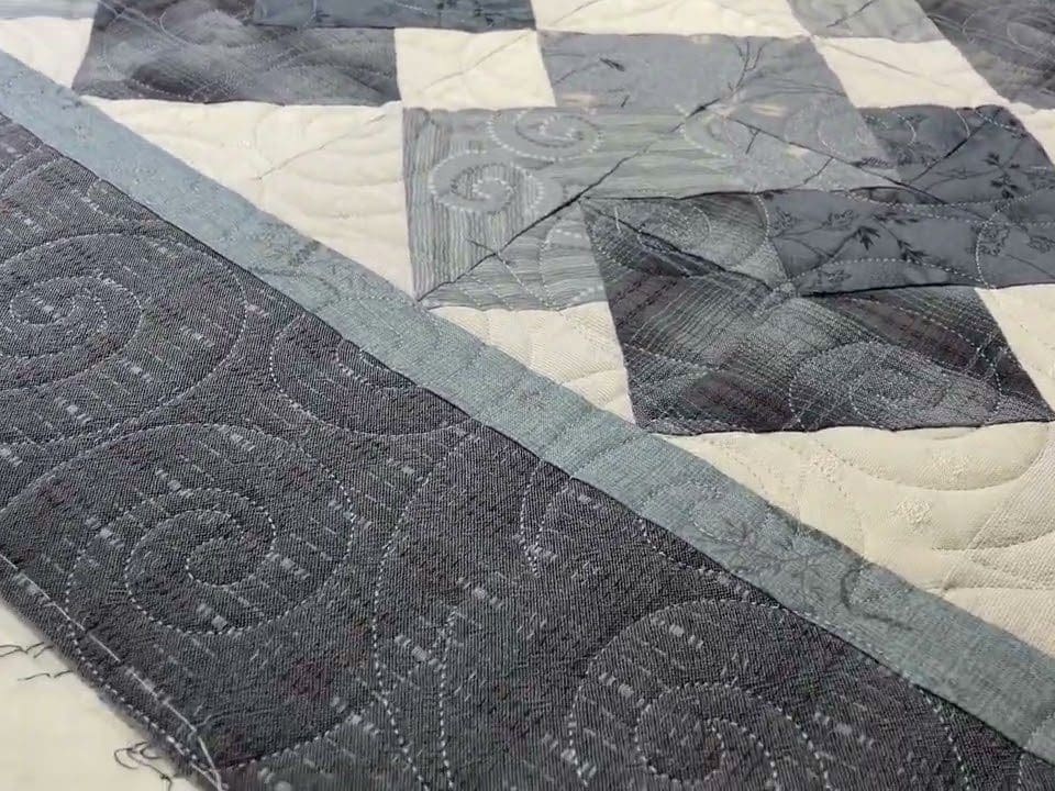 Regina’s “Gray Card Trick” quilt - Longarm quilted by Maynard Longarm Quilting