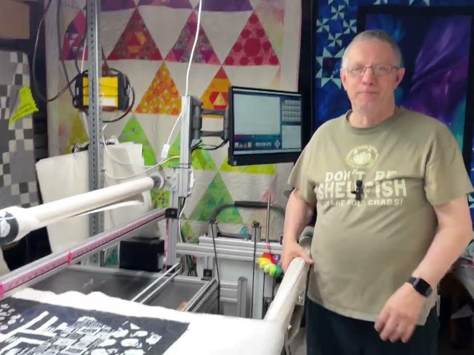 Barb’s “Another B&W 1/2 Hexy” quilt - Longarm quilted by Maynard Longarm Quilting