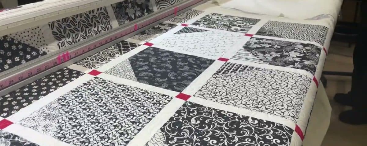 Barb’s “B&W” quilt - Longarm quilted by Maynard Longarm Quilting