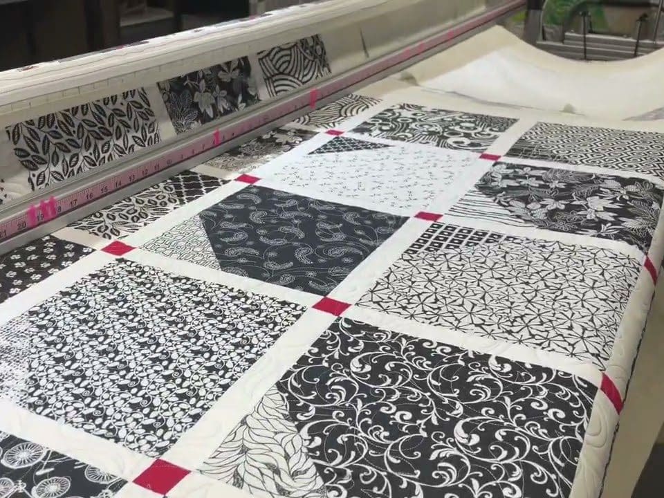 Barb’s “B&W” quilt - Longarm quilted by Maynard Longarm Quilting