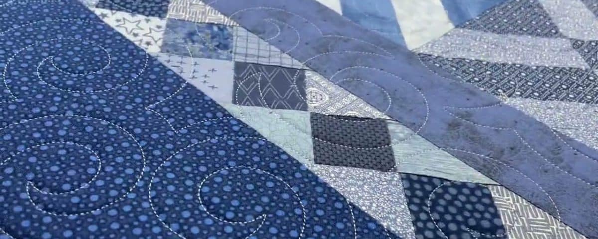 Gail’s “Anita’s Arrowhead” quilt - Longarm quilted by Maynard Longarm Quilting