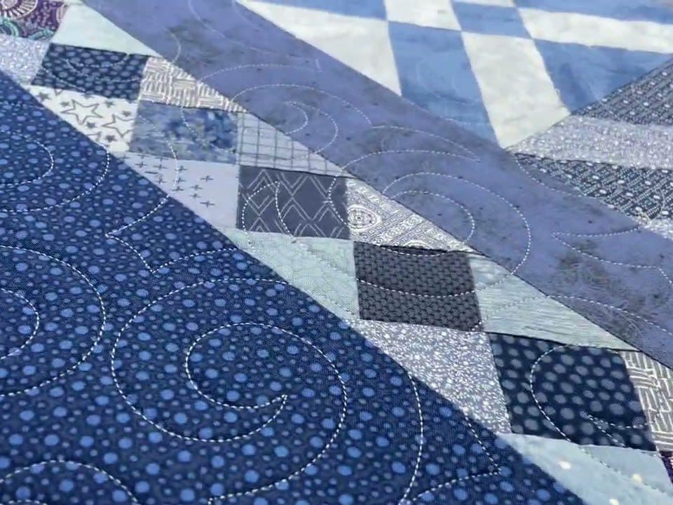 Gail’s “Anita’s Arrowhead” quilt - Longarm quilted by Maynard Longarm Quilting