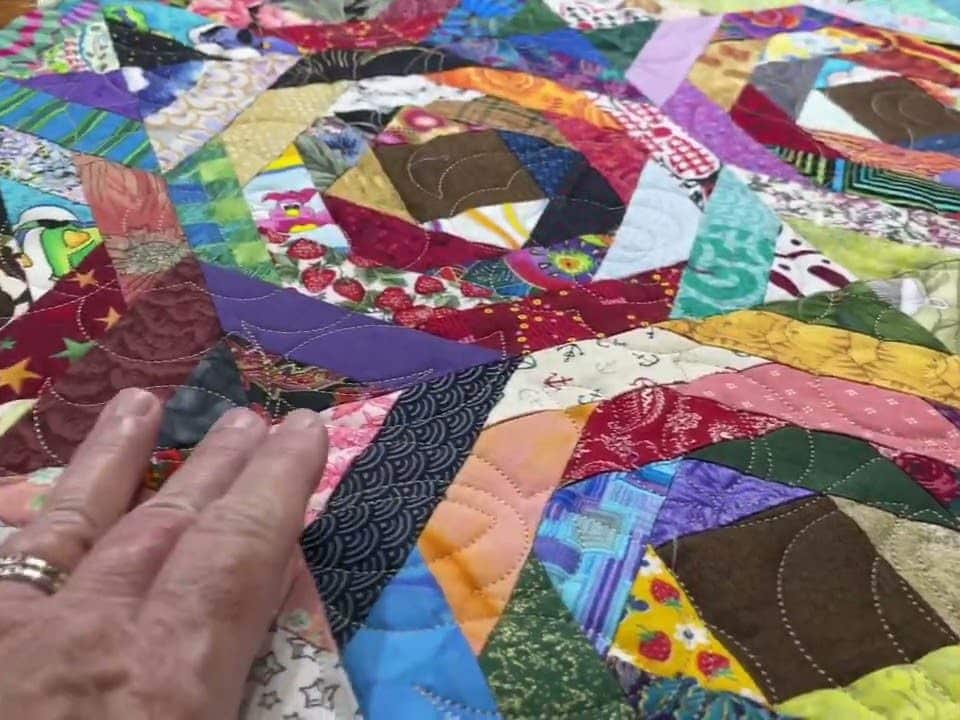 Cathy’s “Scrappy Pineapple” quilt - Longarm quilted by Maynard Longarm Quilting