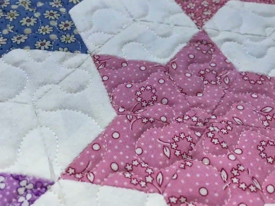 Cathie’s “HEXY Stars” quilt - Longarm quilted by Maynard Longarm Quilting